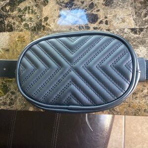 a s/m black belt bag